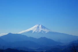 百蔵山から望む富士山