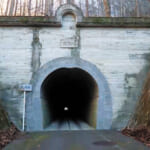 【画像】【秀麗富嶽十二景】旧道笹子隧道を抜けて約90年前の坑門装飾のビフォー＆アフター 〜 画像1