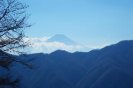 鶴寝山から望む富士山