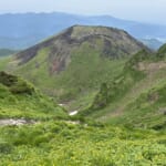 【画像】秘境感漂う別世界！　高山植物の宝庫「秋田駒ケ岳」のムーミン谷で初夏の花を愛で、名湯に癒やされる 〜 画像1