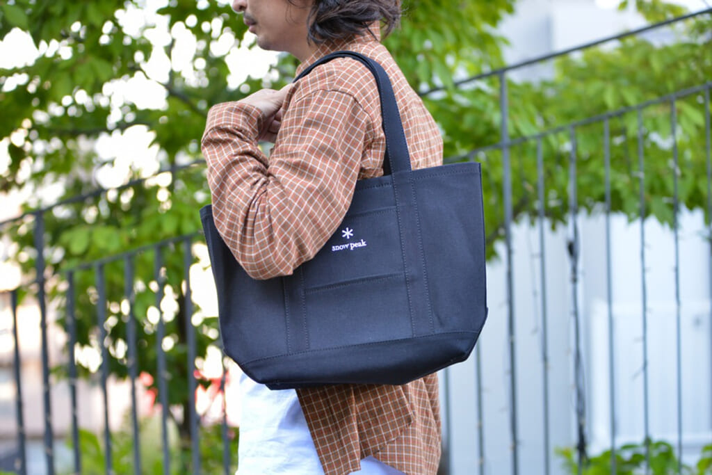 スノーピークのCanvas NOASOBI ToteBag M Black