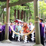 富士吉田の北口本宮冨士浅間神社で執り行われた開山祭