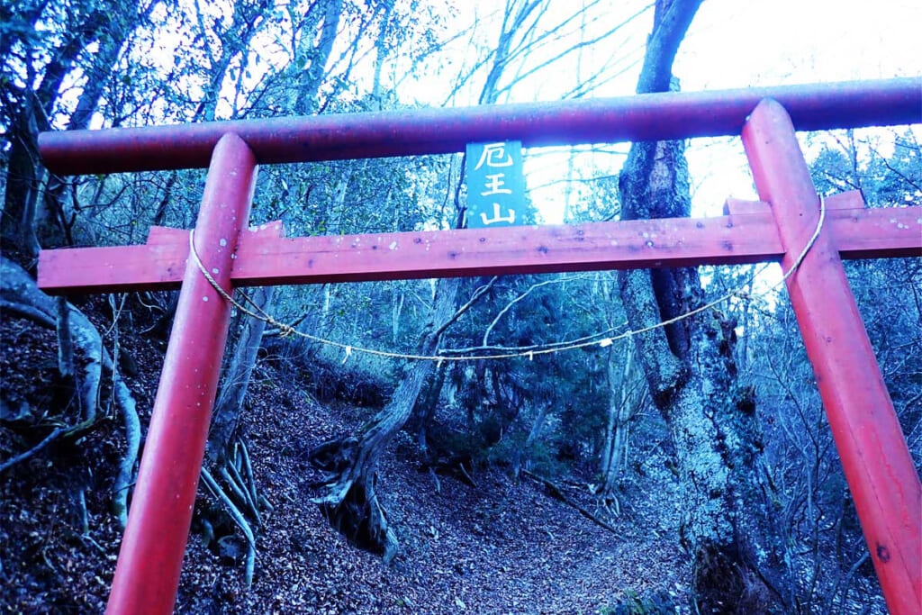 御前山四合目の鳥居