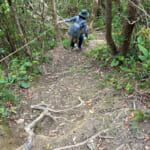 【画像】あえてハズしの沖縄の南海の島登山！　ロングトレッキングのご褒美は山頂から眺めるエメグリの海 〜 画像1