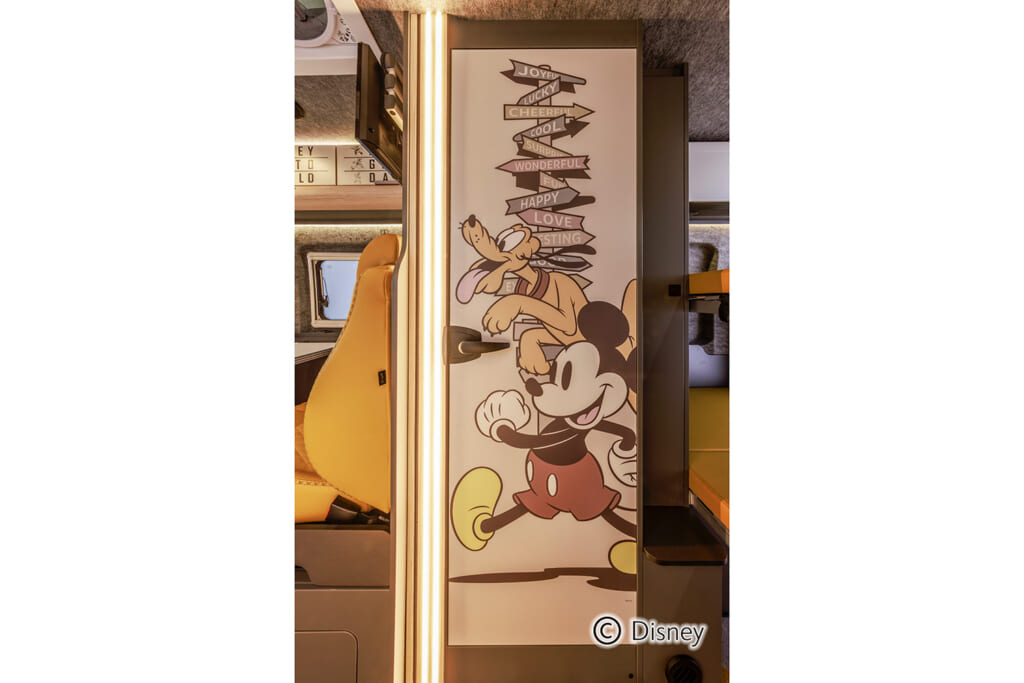 トイファクトリーのDA VINCI 5.4〈Disney〉Dream Travellerのミッキー＆プルートのイラスト