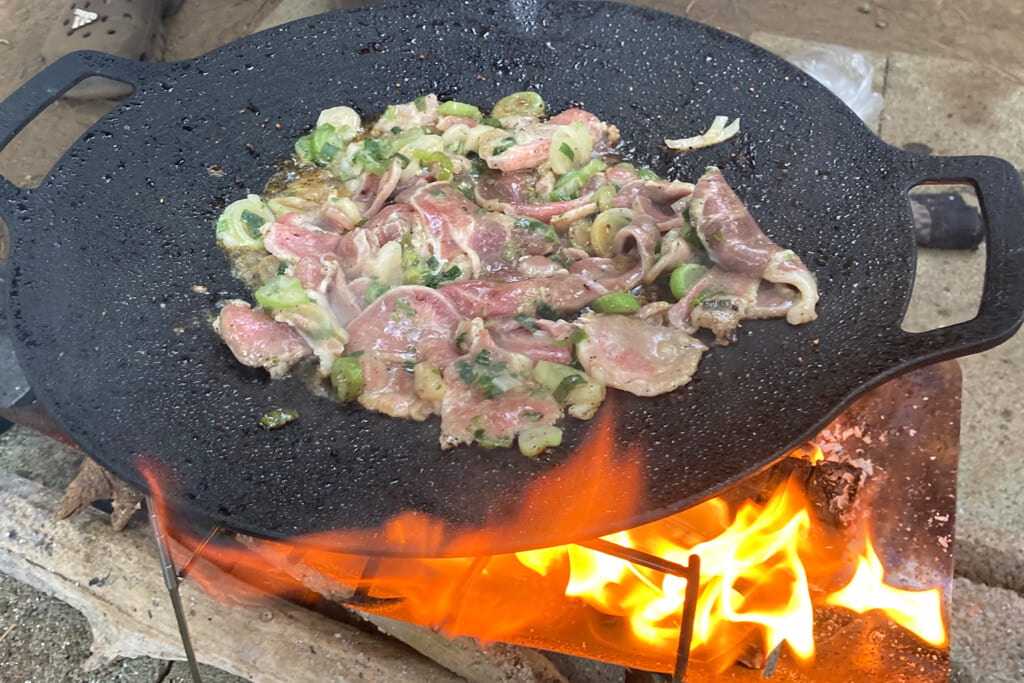 マルチグリドルで焼いたねぎ塩牛タン