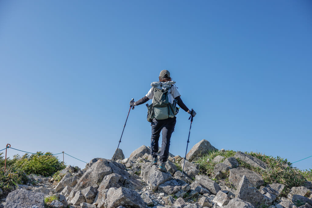 登山するハイカーのイメージ