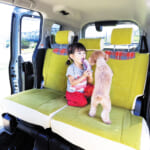 【画像】汚れやニオイに強い！　高機能でオシャレな「車用シートカバー」が愛犬家の問題をイッパツで解決 〜 画像1