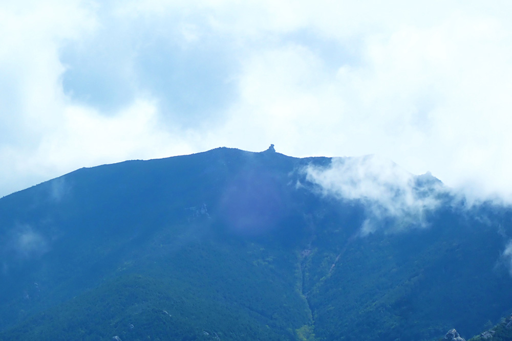 金峰山の巨大な五丈岩