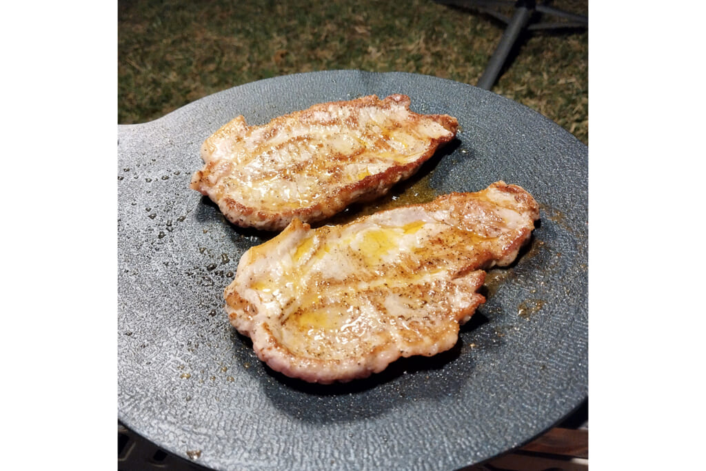 マルチグリドルで焼き上げたポークソテー