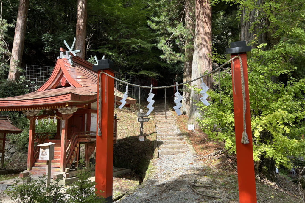 登山道入り口