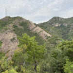 【画像】播州平野に屹立する迫力満点の岩山！　瀬戸内海を一望する高御座山でトワイライトハイキング 〜 画像1